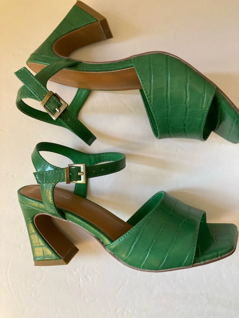 Maurices Green Croc-Embossed Block Heel Sandals with Ankle Strap size 7M